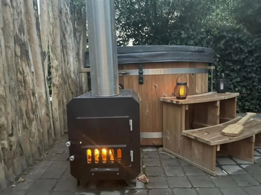 Apartment Romantische Loft Met Heerlijke Hottub Eindhoven Netherlands