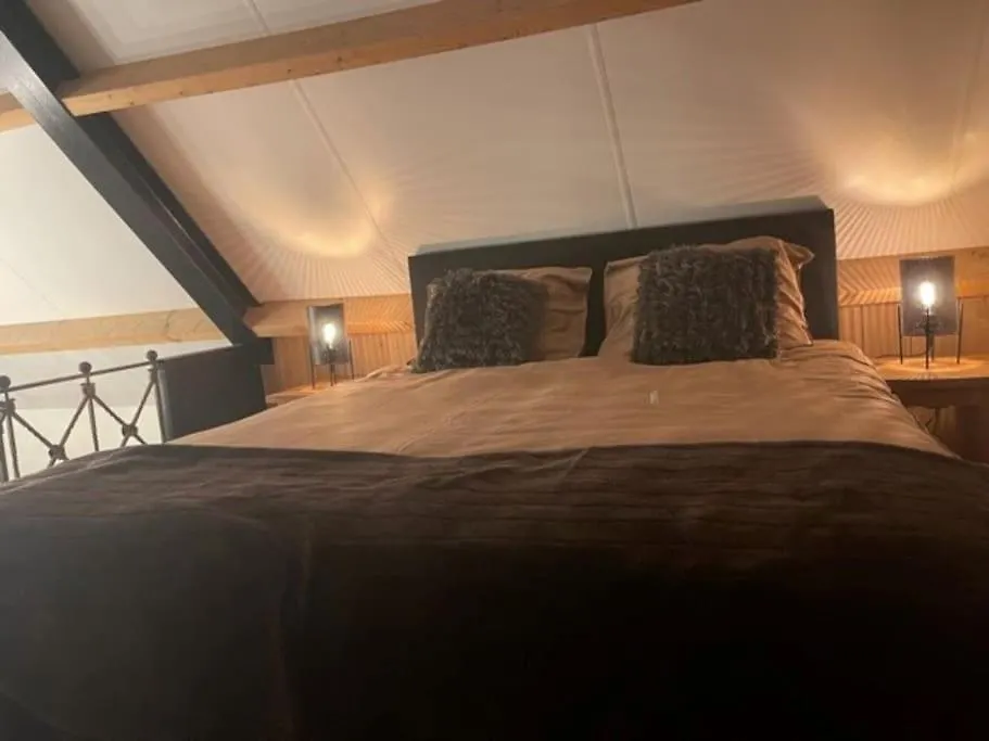 Romantische Loft Met Heerlijke Hottub Eindhoven